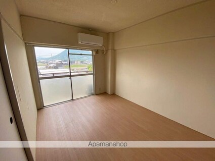 ヴィラナリー川津　１棟[2K/39.17m2]のリビング・居間