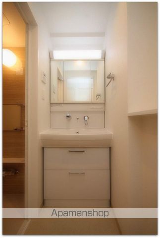 ラクラス本町東の内装写真