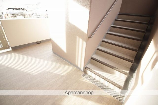 東京都立川市柴崎町６丁目[2LDK/50.16m2]の共用部2