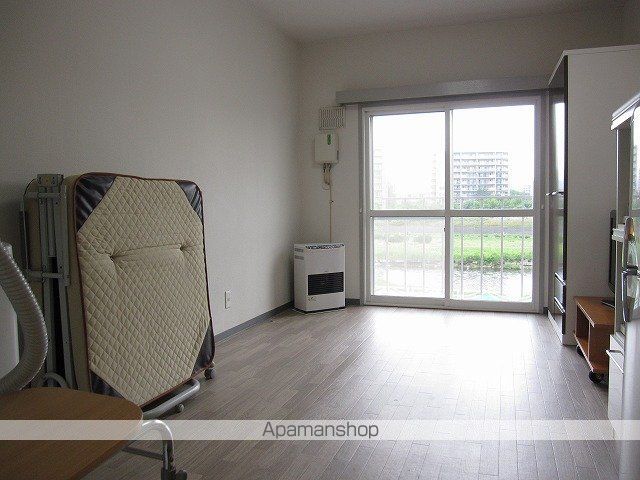 パークコート中の島の内装写真