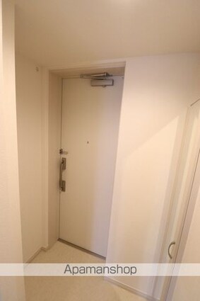 ヴィラ東中神[1K/28.56m2]の玄関