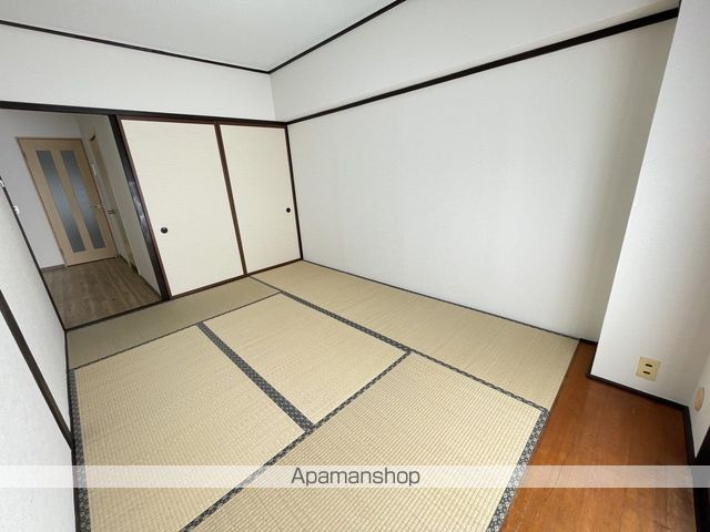 グランドハイツ清水の内装写真