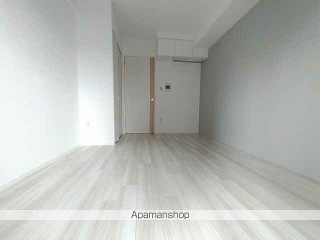 ADVANCE江坂ラシュレの内装写真