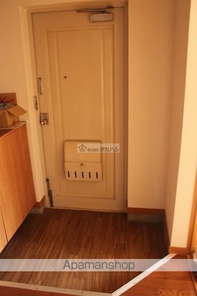 角内マンション[2LDK/65.49m2]の玄関