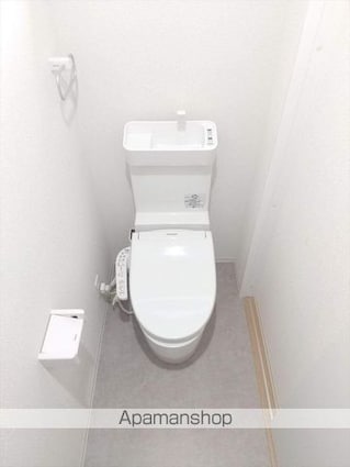 和歌山県和歌山市西小二里３丁目[3LDK/99.92m2]のトイレ
