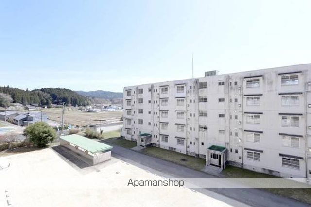 ビレッジハウス山岡2号棟の外観写真