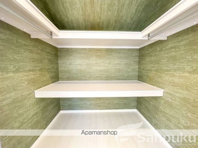 岩崎町一戸建の内装写真