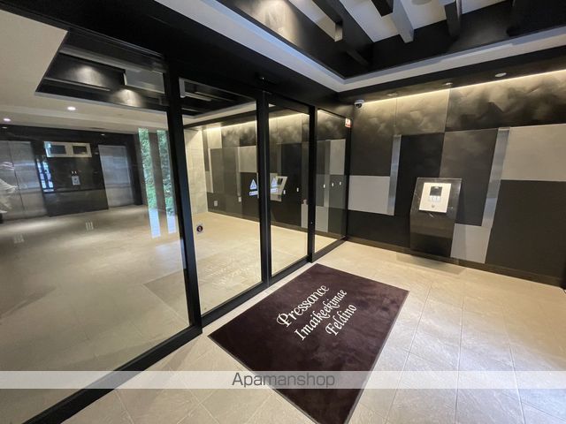 プレサンス今池駅前フェルディノの玄関写真