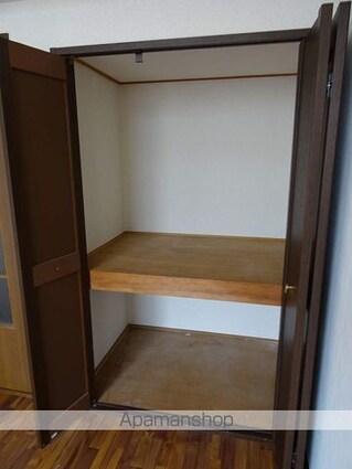 ホワイトキャッスル遠見塚７番館[1K/23.6m2]の収納
