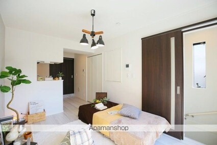 東京都新宿区若葉２丁目[1K/28.65m2]のリビング・居間4