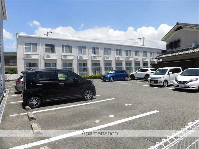 レオパレスフランボワーズ　Ａ[1K/19.87m2]の駐車場