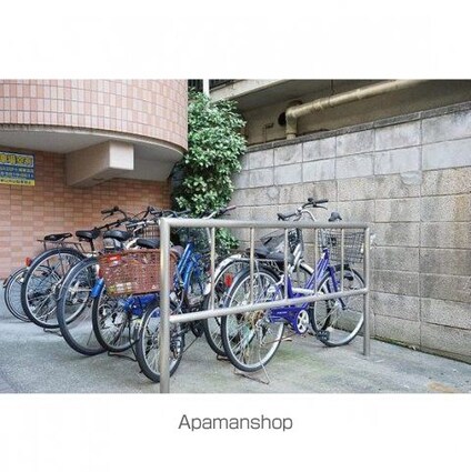 東京都葛飾区新小岩２丁目[1K/20.03m2]の駐車場