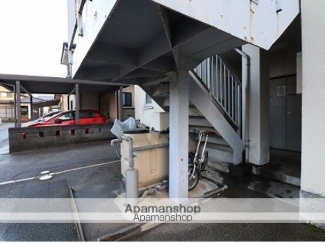 高原コーポの玄関写真