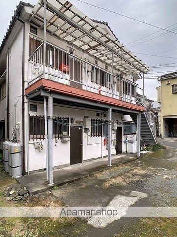玉利アパートの外観写真