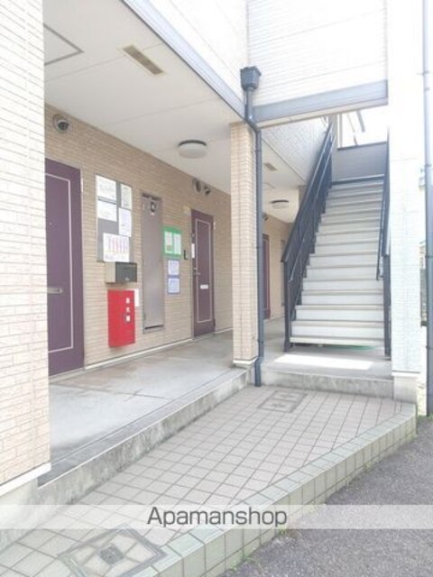 和歌山県和歌山市東長町５丁目[1K/27.26m2]の共用部1