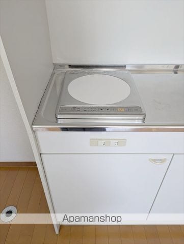 ヴィラ鶴新田 弐番館の内装写真
