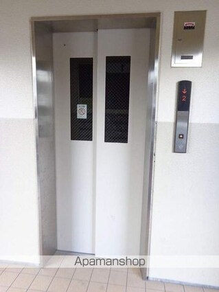 コーポ中秦[3LDK/85.25m2]のエントランス1