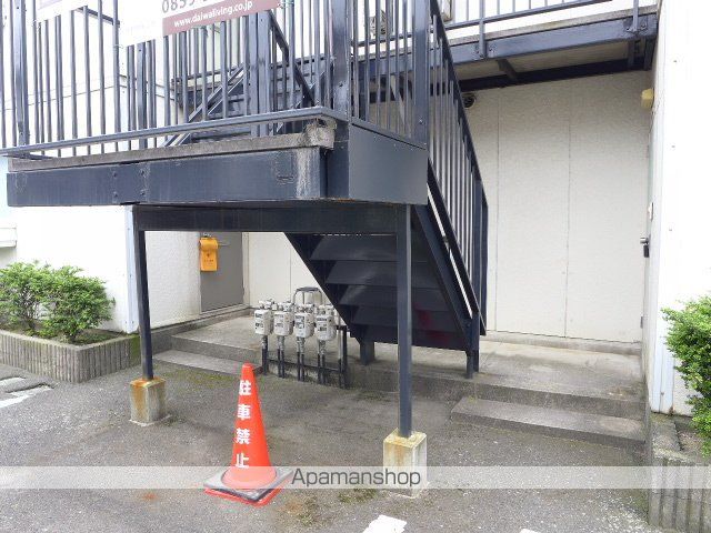 西部ハイツの玄関写真