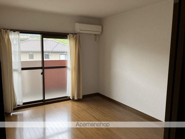 石川勉マンションの内装写真