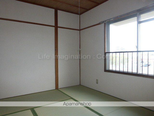 カルフールVの内装写真