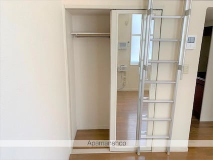 レオパレスミレニアム[1K/20.28m2]の収納