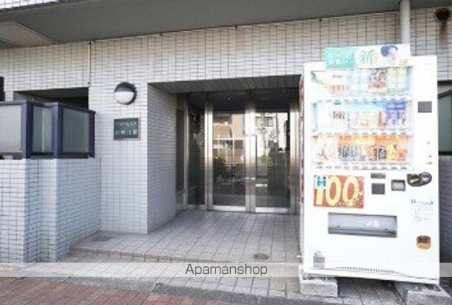 リバティヒルズ中野江原の玄関写真