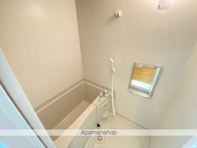 レジア三津屋南の内装写真