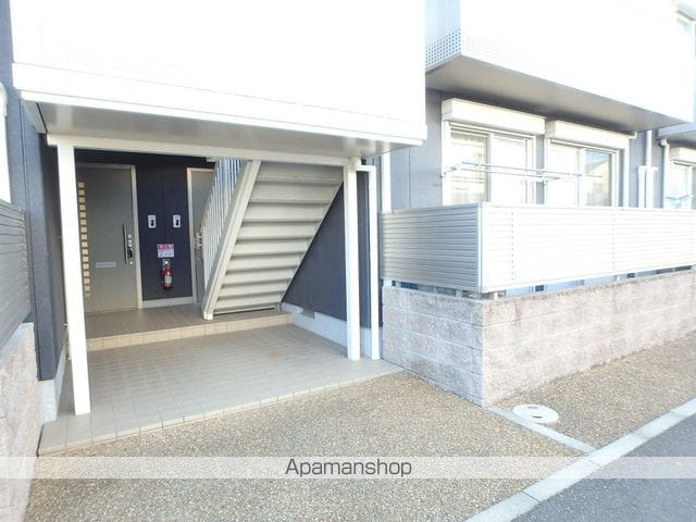 シャーメゾン相楽A棟の玄関写真