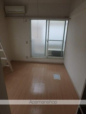 B’CASA蕨RE−BORNの内装写真