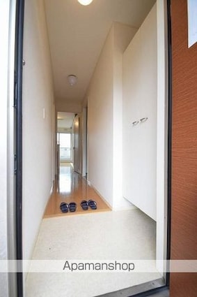 岡山県倉敷市上東[2DK/47.77m2]の玄関