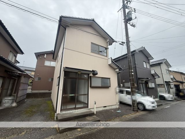 新潟市西区 2階建 築32年の外観写真