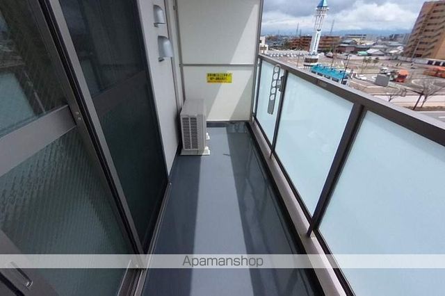 コンフェティの内装写真