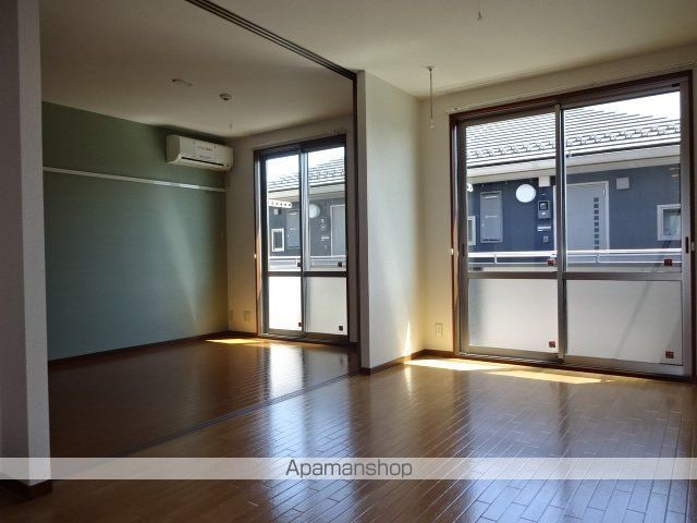 東京都東大和市中央２丁目[1LDK/44m2]のリビング・居間