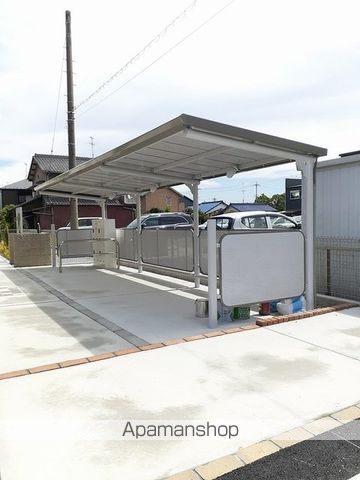 garden house Kの内装写真