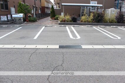 シャレオ[1LDK/37.13m2]の駐車場