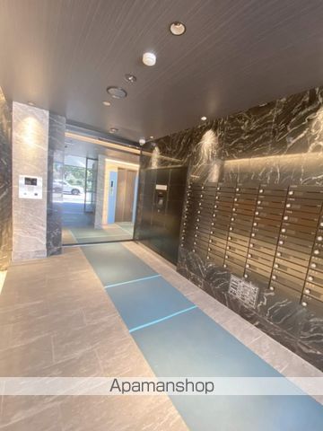 プライマル広島駅の玄関写真