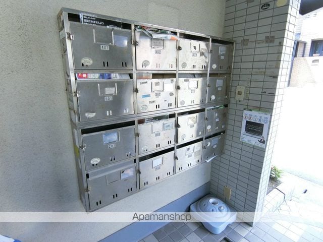 鹿児島市谷山線 武之橋駅 徒歩5分 4階建 築38年の玄関写真