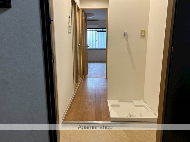 京都市北区 3階建 築26年の内装写真