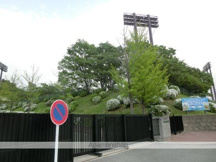 ベアヴァレー[1LDK/45.39m2]の周辺1