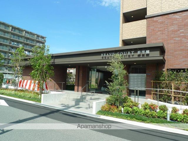 BRAVE COURT 香里園の玄関写真