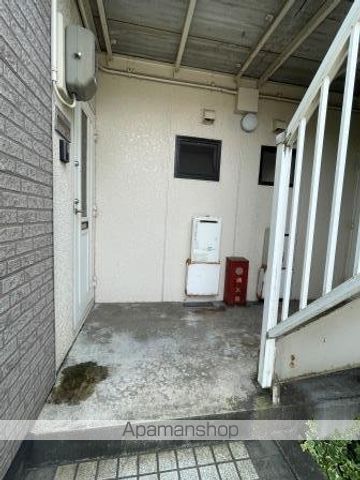 ヴィラ・ファミーユの玄関写真