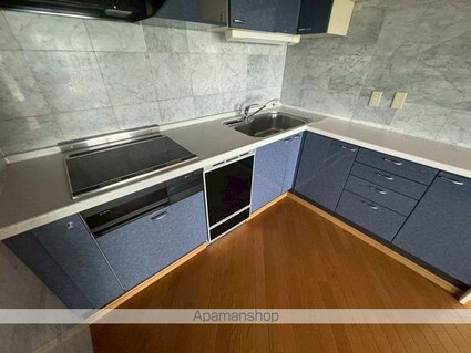 ホワイトパレス[4LDK/122.04m2]のキッチン