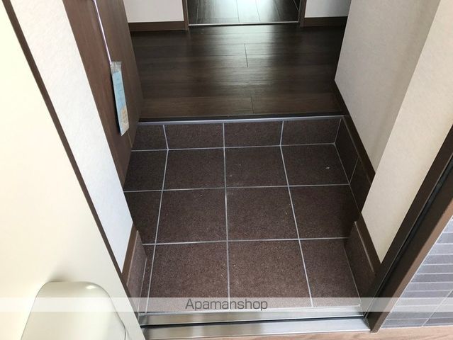 ザ・コモド草戸の内装写真