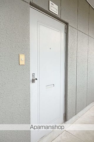 マーブルパレスIIの玄関写真