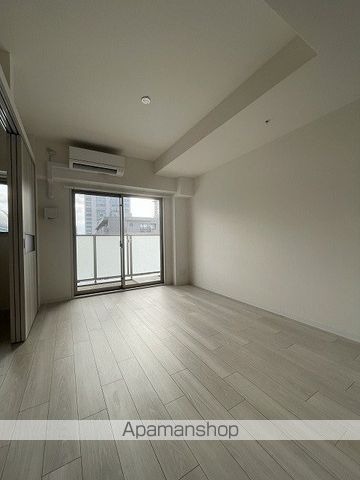 ALIVISドーム前の内装写真