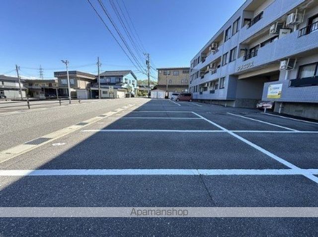 アメニクスの外観写真