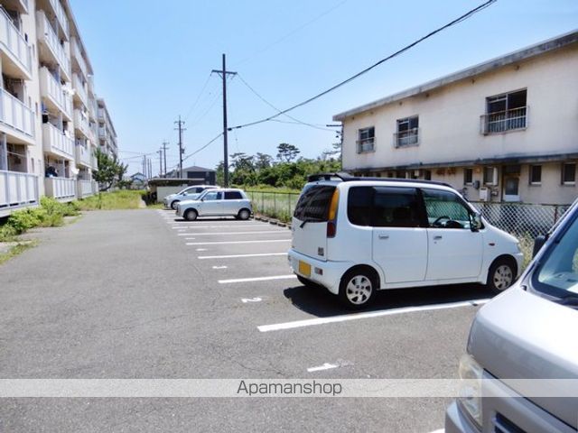 ビレッジハウス新居1号棟の外観写真