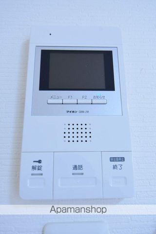 クレステージ西岡の内装写真