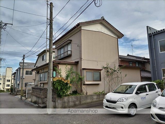 小針上山貸家の外観写真
