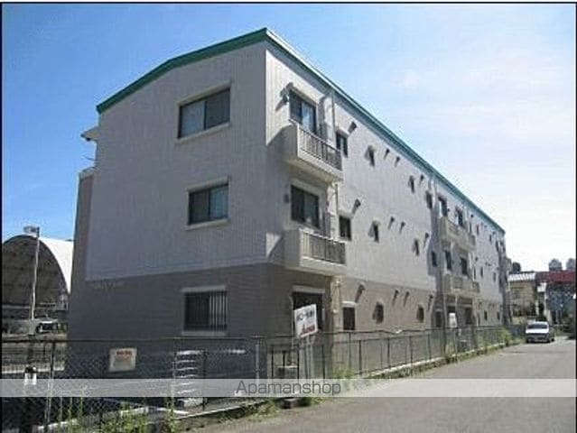 カプリス戸坂中町の外観写真